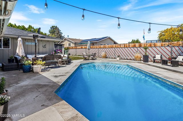 3603 Carol Ave, Yakima, WA 98902