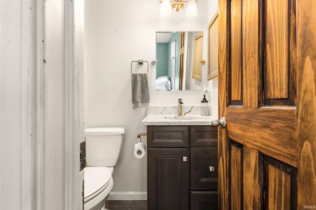 57110 Pine View Drive, South Bend, IN 46619