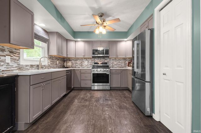 57110 Pine View Drive, South Bend, IN 46619