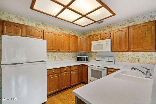 635 S Reeve Road, St. Helena Island, SC 29920