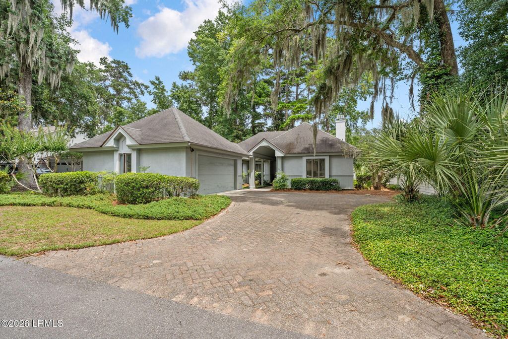 635 S Reeve Road, St. Helena Island, SC 29920