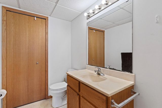 2764 Southlawn Drive, Maplewood, MN 55109