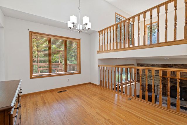 2764 Southlawn Drive, Maplewood, MN 55109