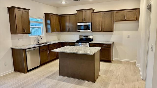 213 Bloomfield Circle, Canton, GA 30114