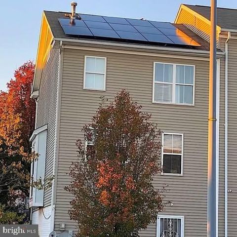 1822 BRUCE PL SE, Washington, DC 20020