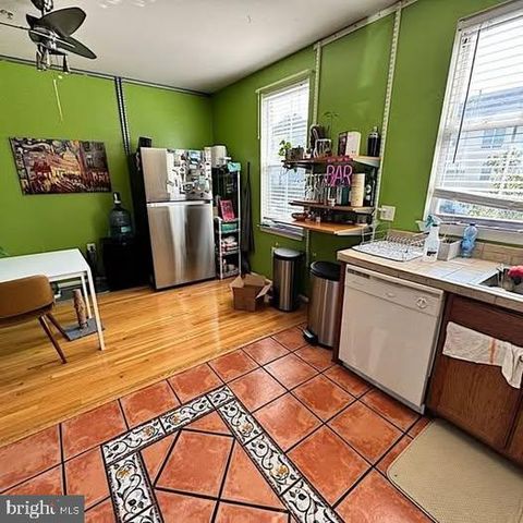 1822 BRUCE PL SE, Washington, DC 20020