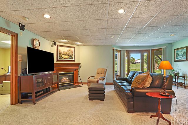 24804 W Nicklaus Way, Antioch, IL 60002