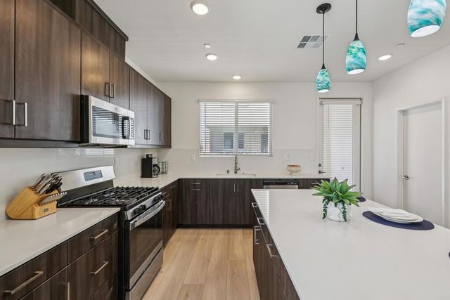 5471 Seacliff Place 80, San Diego, CA 92154