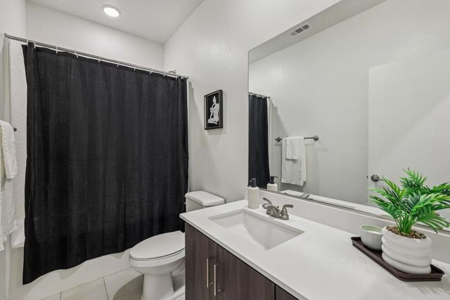 5471 Seacliff Place 80, San Diego, CA 92154