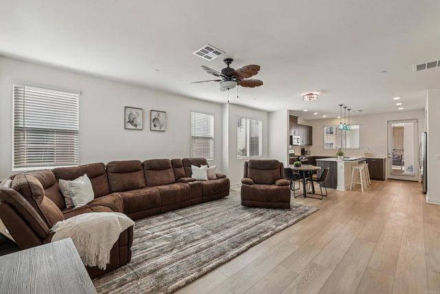 5471 Seacliff Place 80, San Diego, CA 92154