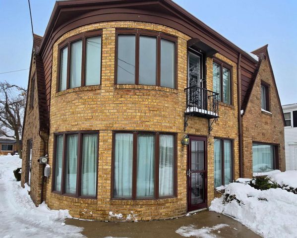 843 WILSON STREET, Manitowoc, WI 54220