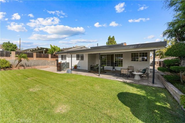 627 N 20th, Montebello, CA 90640