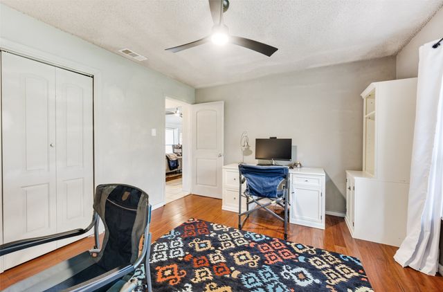 2204 Park Springs Court, Arlington, TX 76013