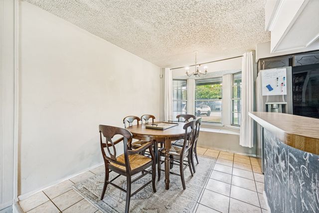 2204 Park Springs Court, Arlington, TX 76013