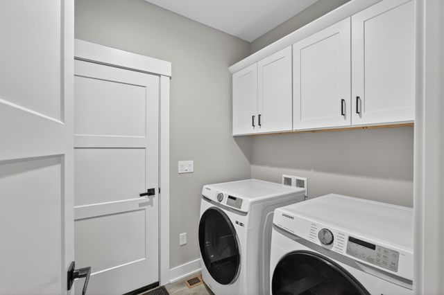 2590 Serenity Drive, Waukee, IA 50263