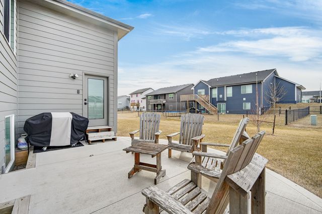 2590 Serenity Drive, Waukee, IA 50263