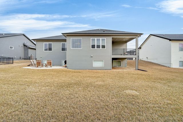 2590 Serenity Drive, Waukee, IA 50263