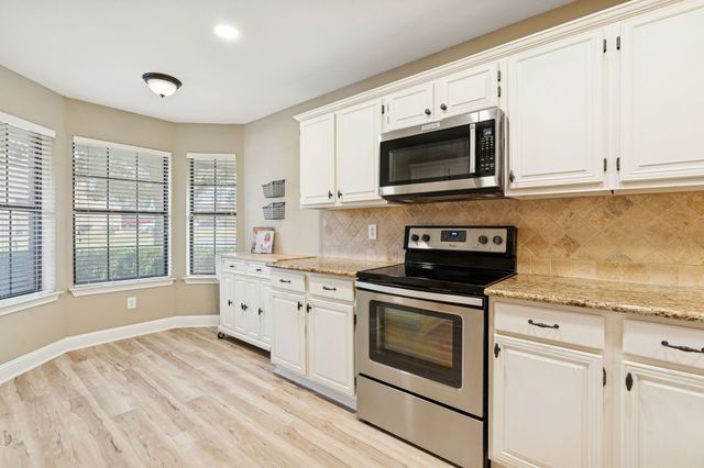 1523 Bennington Court, Grapevine, TX 76051