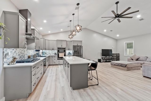 441 Townsend Harbor Road, Lunenburg, MA 01462