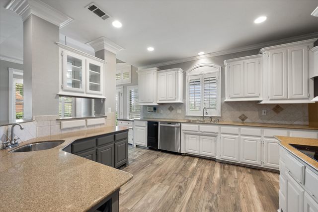 1398 Fairhaven Drive, Mansfield, TX 76063