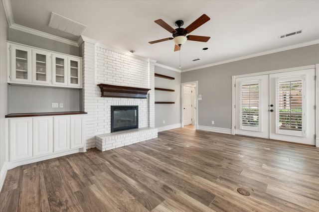 1398 Fairhaven Drive, Mansfield, TX 76063