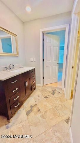 5 Inwood Terrace 5, Freehold, NJ 07728