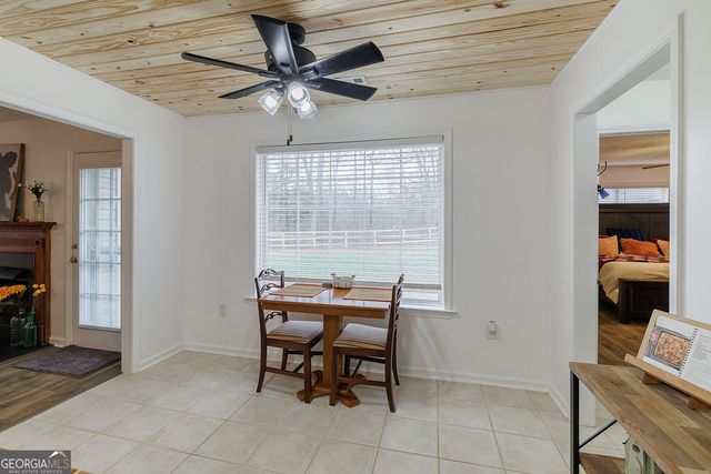 142 Meadow Lakes Drive, Lexington, GA 30648