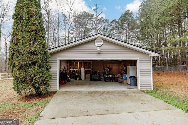 142 Meadow Lakes Drive, Lexington, GA 30648