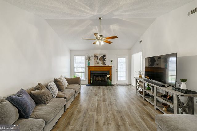 142 Meadow Lakes Drive, Lexington, GA 30648