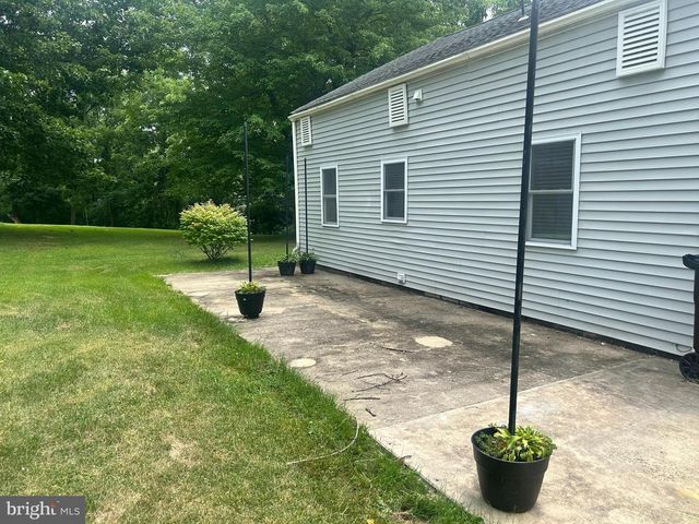 1330 PUGHTOWN RD, Phoenixville, PA 19460