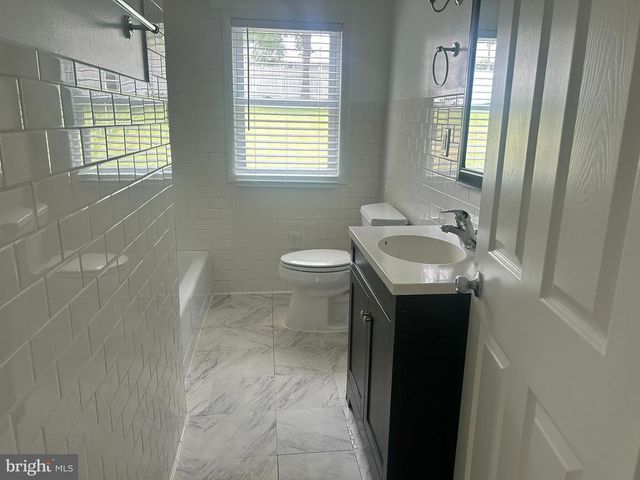 1330 PUGHTOWN RD, Phoenixville, PA 19460