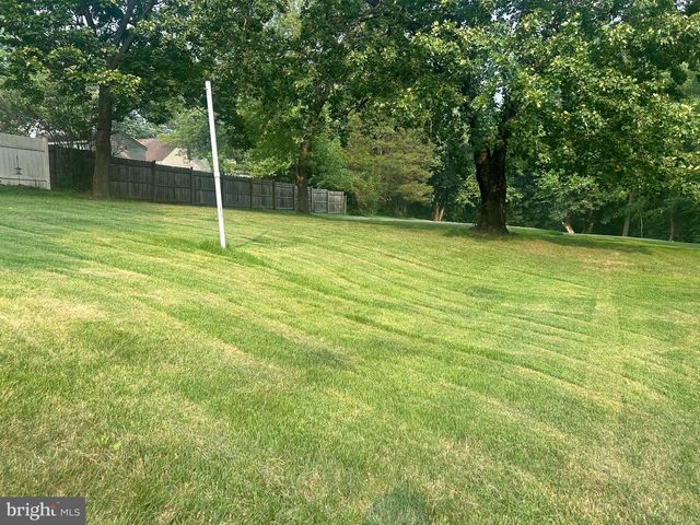 1330 PUGHTOWN RD, Phoenixville, PA 19460