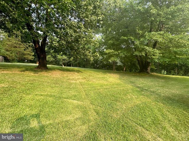 1330 PUGHTOWN RD, Phoenixville, PA 19460