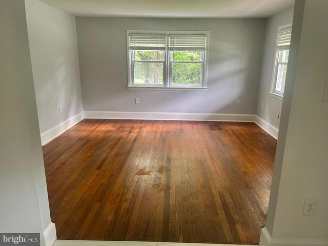 1330 PUGHTOWN RD, Phoenixville, PA 19460