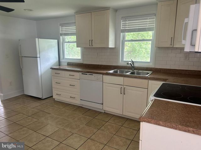 1330 PUGHTOWN RD, Phoenixville, PA 19460