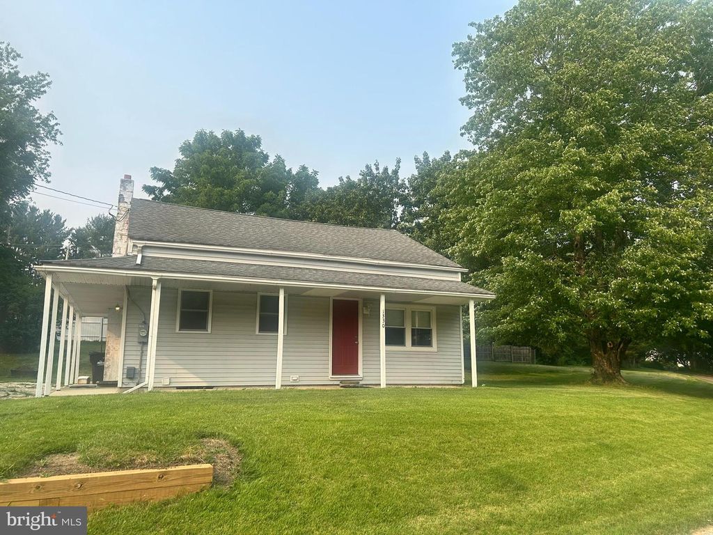 1330 PUGHTOWN RD, Phoenixville, PA 19460