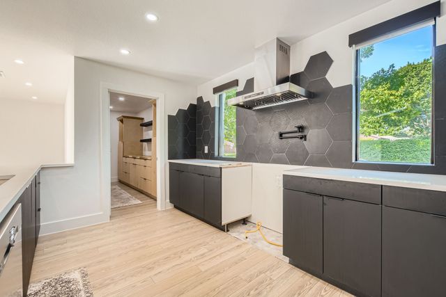 16212 Spring Creek Road, Dallas, TX 75248