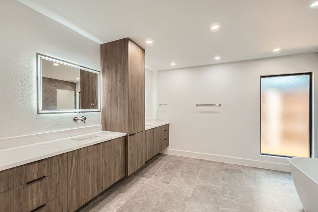 16212 Spring Creek Road, Dallas, TX 75248