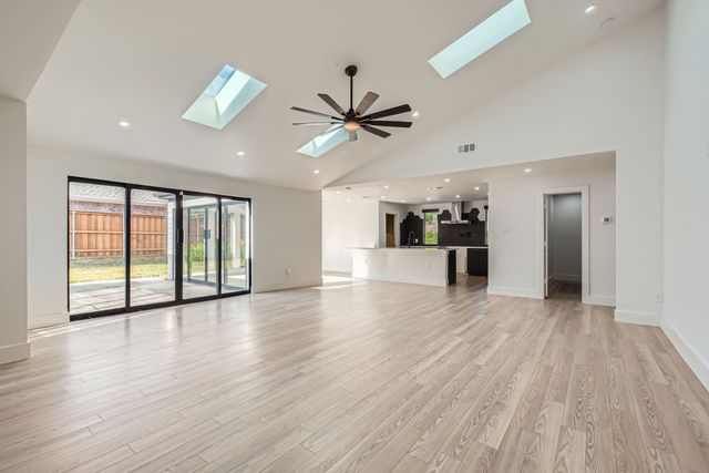 16212 Spring Creek Road, Dallas, TX 75248