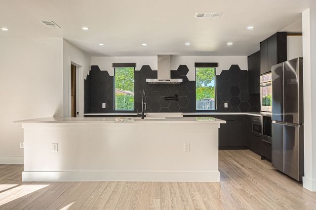 16212 Spring Creek Road, Dallas, TX 75248