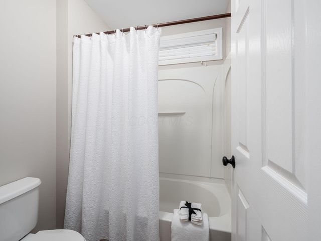 9616 Arrowwood Drive, Plain City, OH 43064