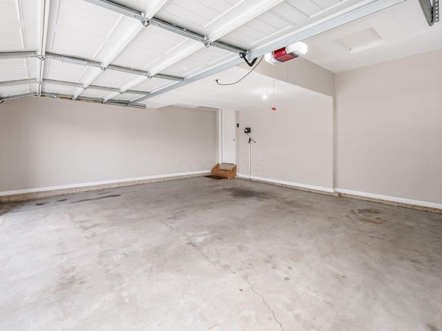 9616 Arrowwood Drive, Plain City, OH 43064