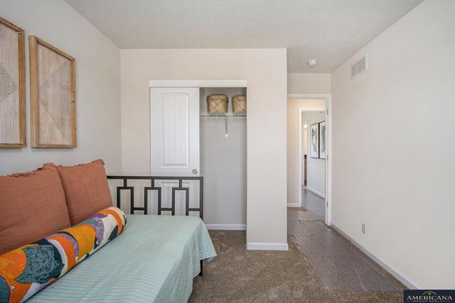 17602 Phoebe Street, Bennington, NE 68007