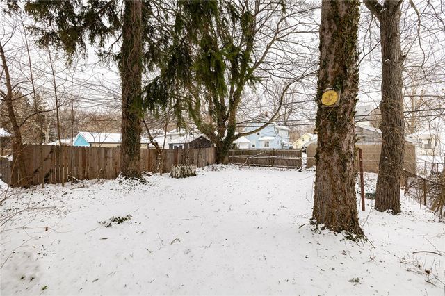 74 Cherry Road, Rochester, NY 14612