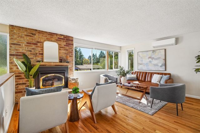 16246 NE 1st Street, Bellevue, WA 98008