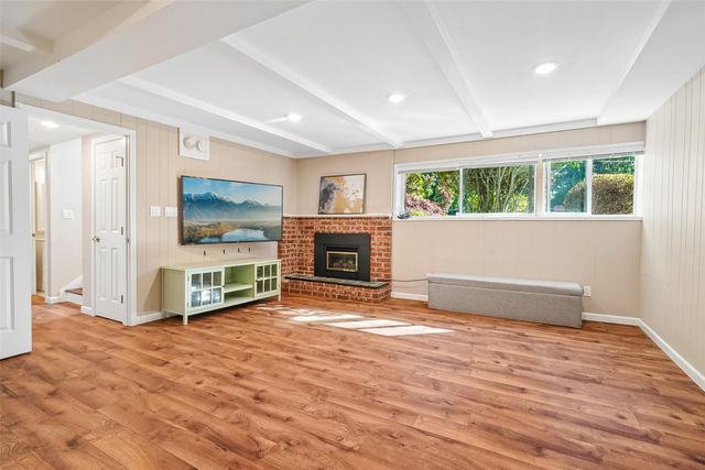 16246 NE 1st Street, Bellevue, WA 98008