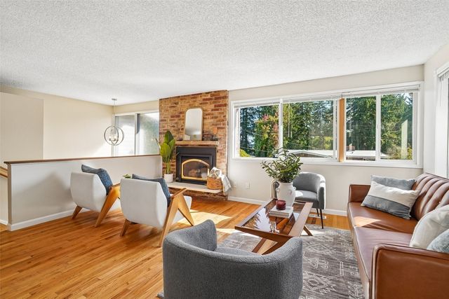 16246 NE 1st Street, Bellevue, WA 98008