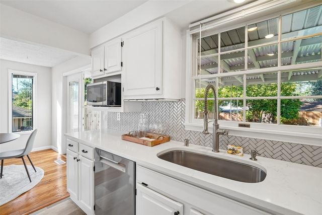 16246 NE 1st Street, Bellevue, WA 98008