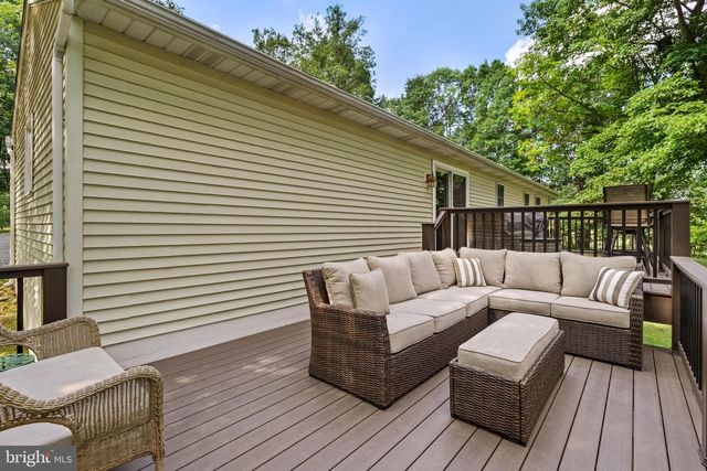 3046 ELDER DR, Glen Rock, PA 17327