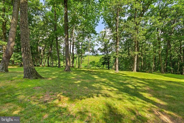 3046 ELDER DR, Glen Rock, PA 17327